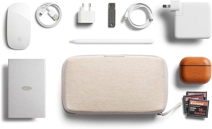 Bellroy Tech Kit (Tech Accessories Organizer Pouch, Zipper Closure Design, Stores Power Bank, Phone Charger, Cables & More, Internal)