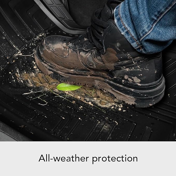 Amazon Basics 4-Piece Premium Rubber Floor Mat for Cars, SUVs and Trucks, All Weather Protection, Universal Trim to Fit, Black