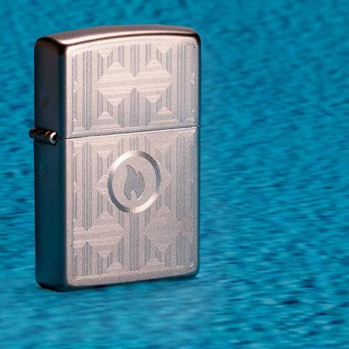 Personalized American Classic Elegant Design Lighter Zippo - Free Engraving - Christmas, Halloween & Valentines Day Gift (Silver Liz)
