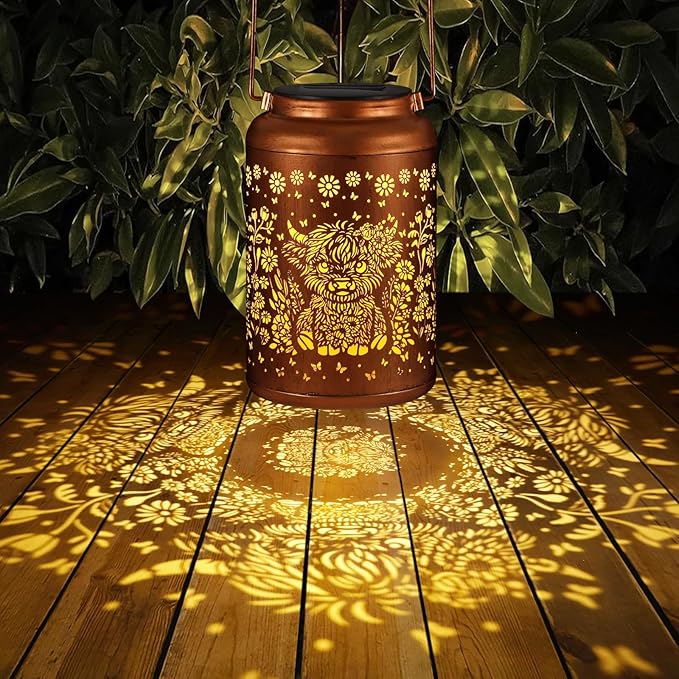 Solar Lanterns Outdoor Waterproof Garden Decor Birthday Gifts for Women Mom Grandma Hanging Solar Lights Metal Decoration Outside for Yard, Patio (Highland Cattle)